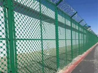 刺網(wǎng)護(hù)欄